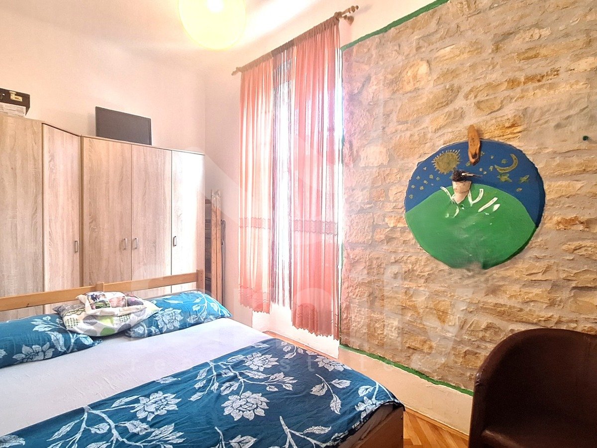 33.287